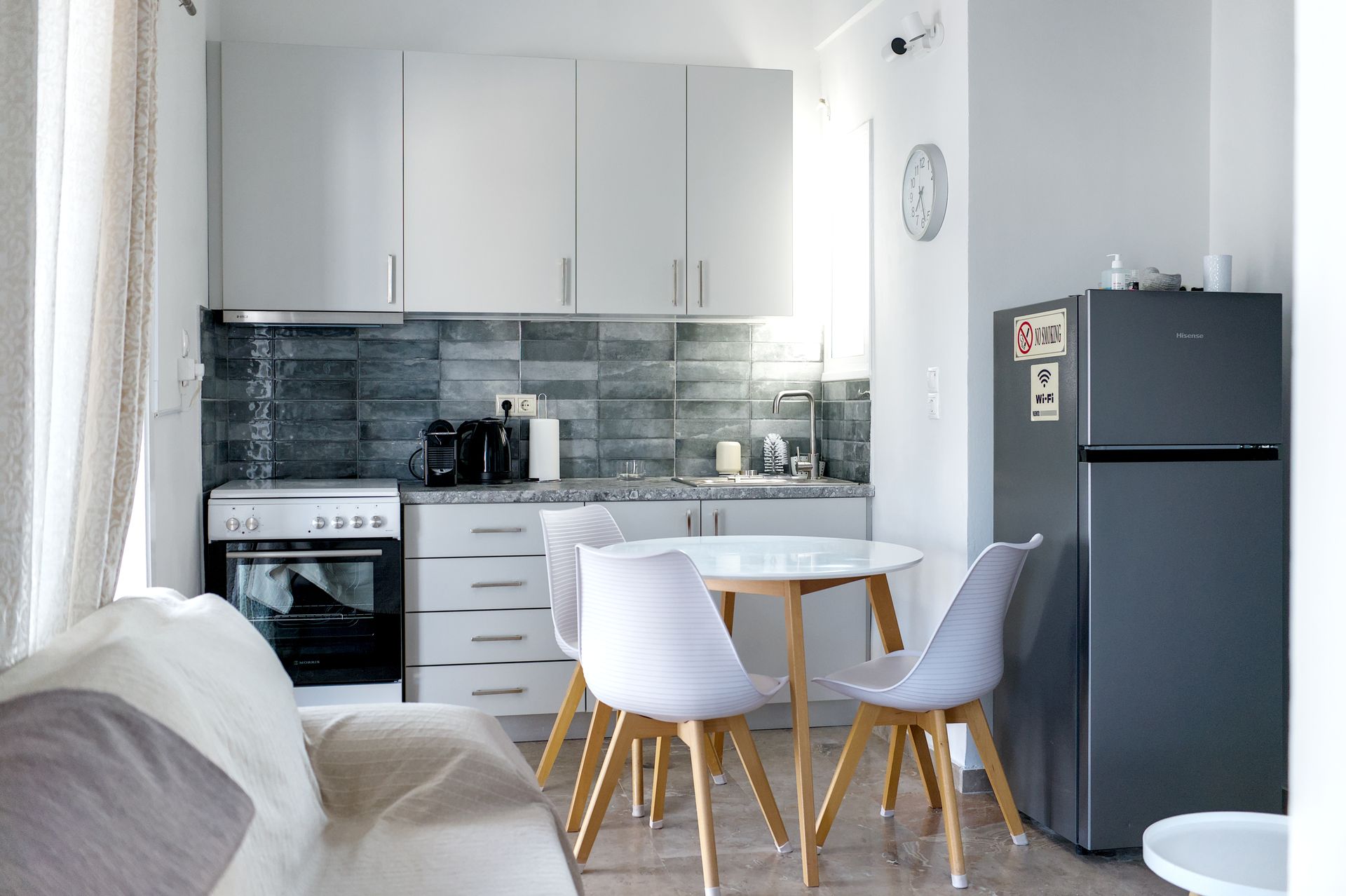 Κουζίνα και τραπεζαρία